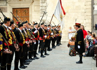 Vlada Crne Gore usvojila nominacijski dosje za upis Bokeljske mornarice na listu UNESCO-a