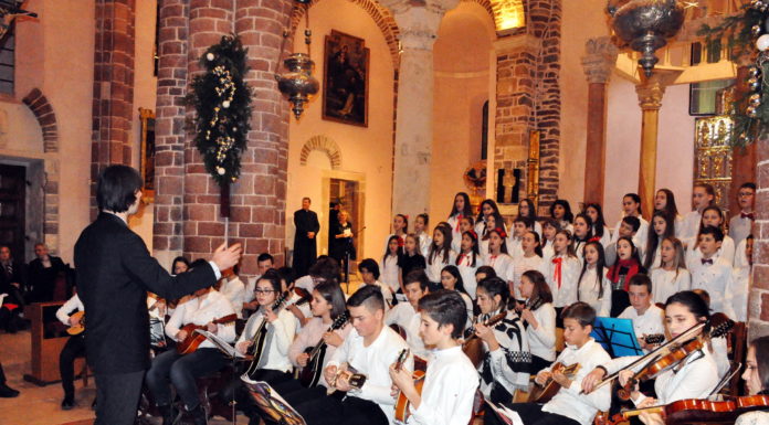 Državni ured za Hrvate izvan Republike Hrvatske podržao projekat “Škola mandoline”