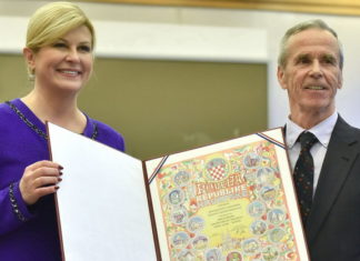 Dodijeljena Povelja Republike Hrvatske Hrvatskom građanskom društvu