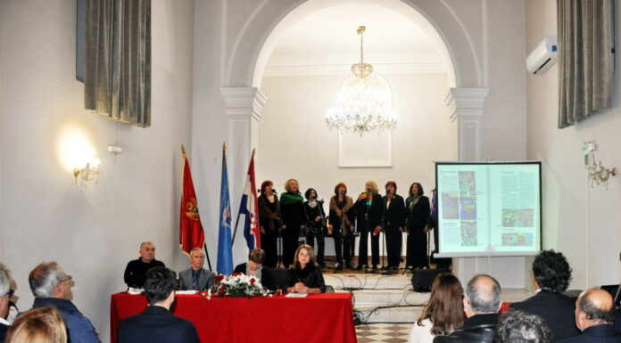 Promovirana Monografija Hrvatskog građanskog društva Crne Gore u Kotoru