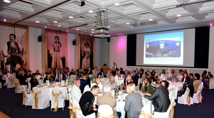 Održan Tripundanski bal – FOTO