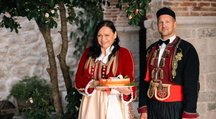 Snimljen film „Dobrotska čipka i torta, baština koja povezuje“